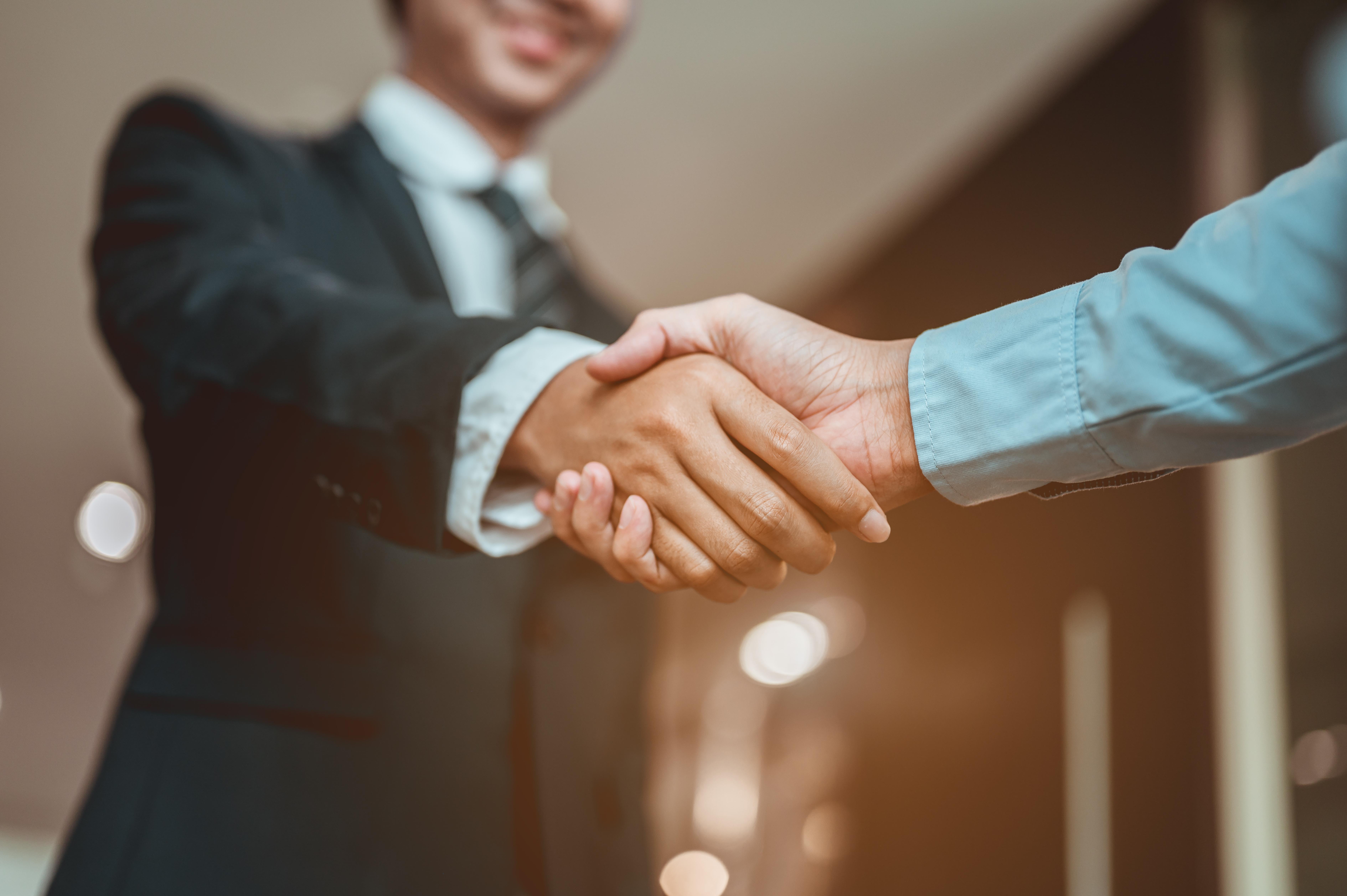shake hands